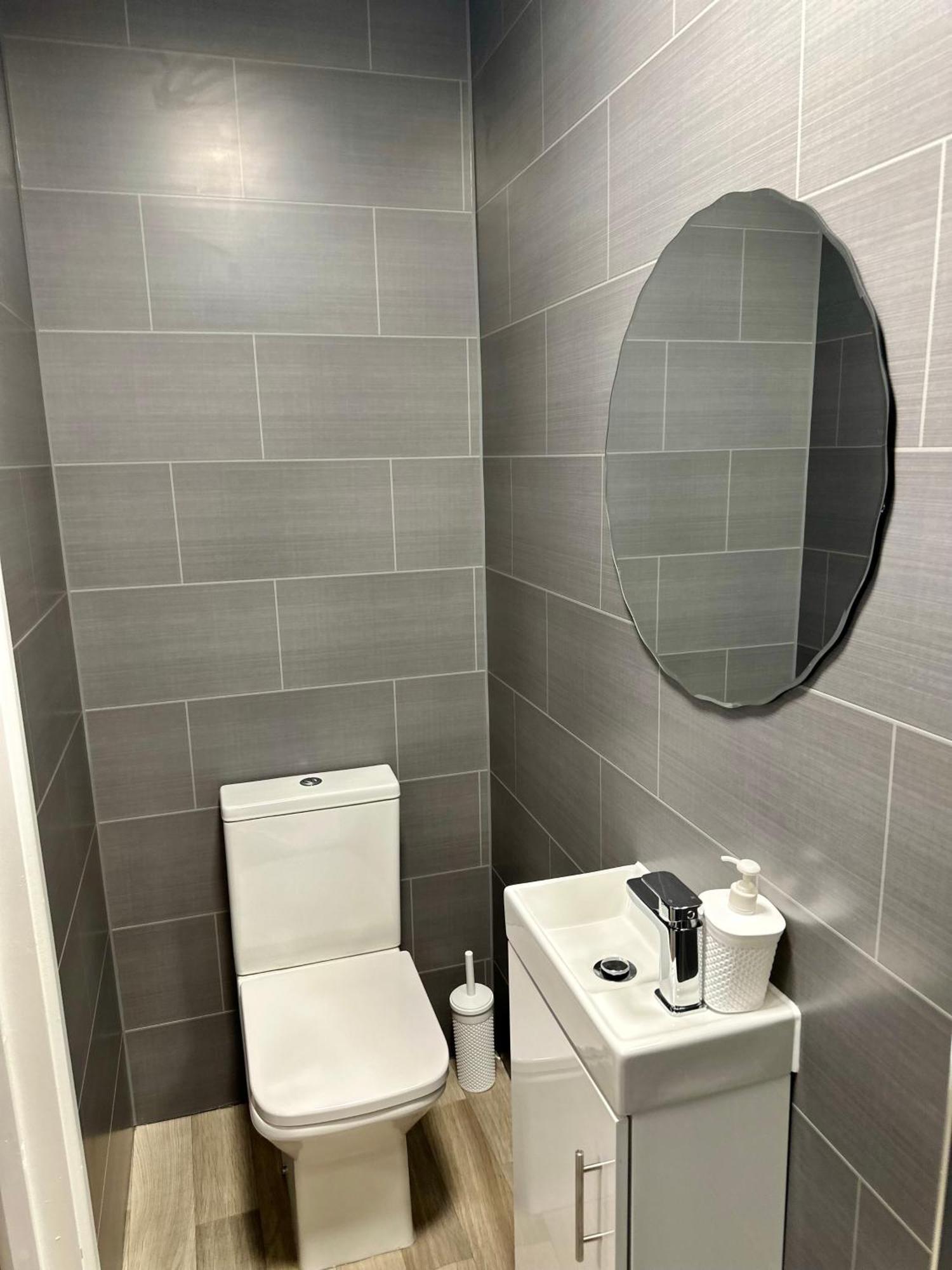 Cosy Ensuite Double Room, Near Heathrow Airport Northolt  Exterior foto